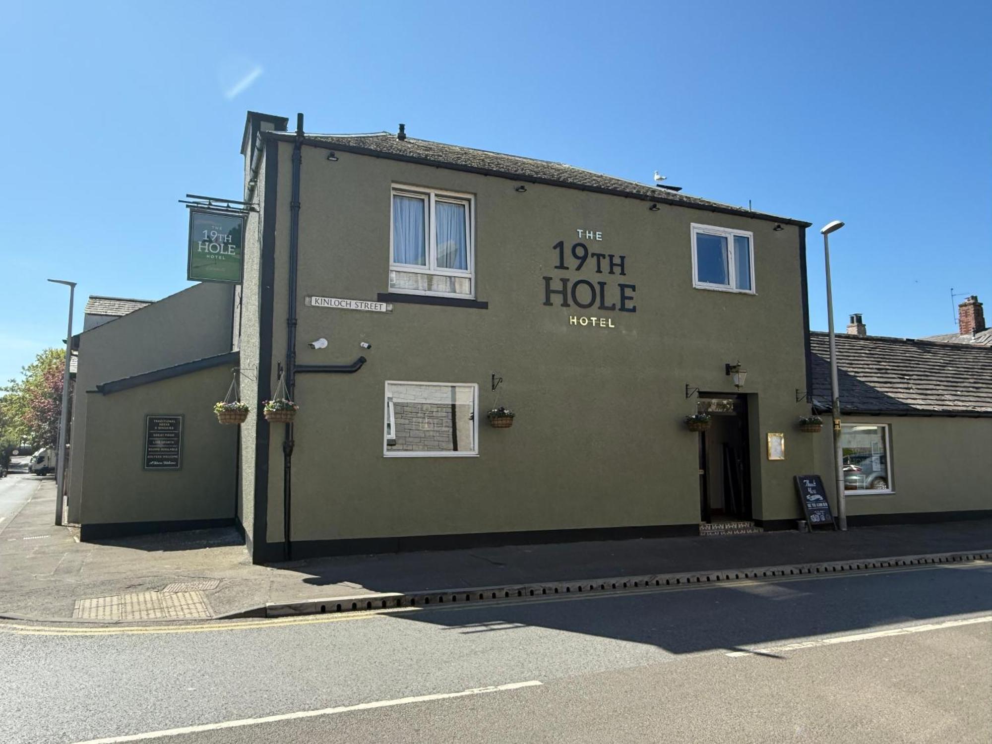 Hotel 19th Hole Hotel,