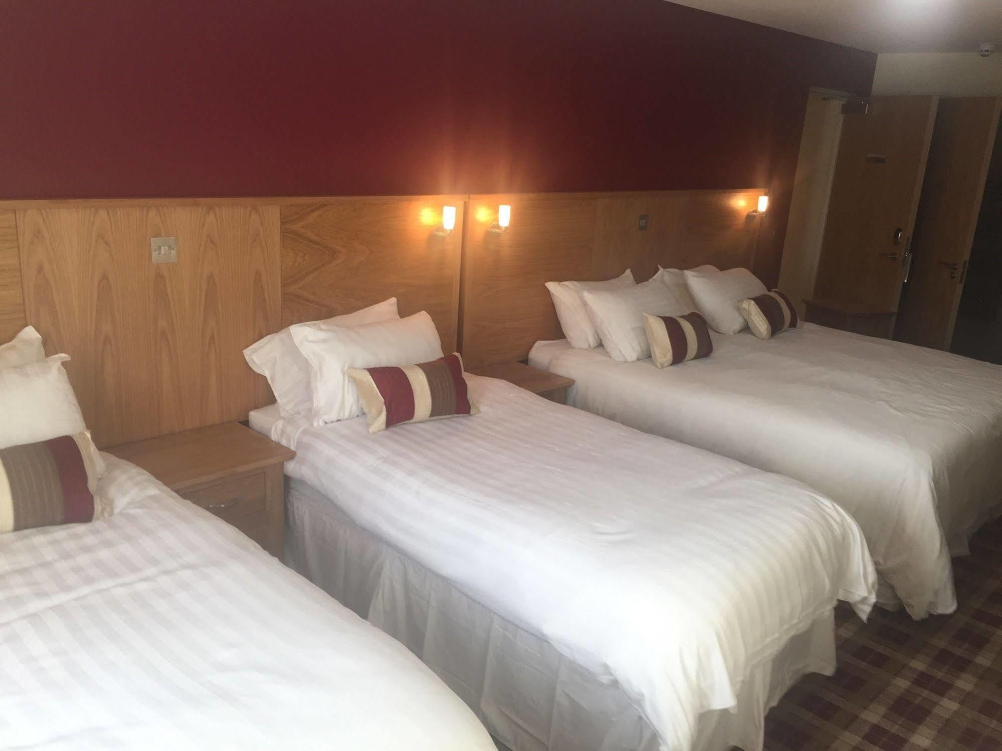 19th Hole Hotel,